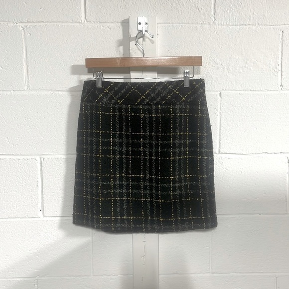 LOFT Dresses & Skirts - Ann Taylor Loft  Black|Gray|Yellow Plaid A-line Mini Skirt Sz 4